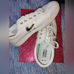 Tretorn NY Lite Plus Leather Gold White   Sneakers 8.5  Comfy